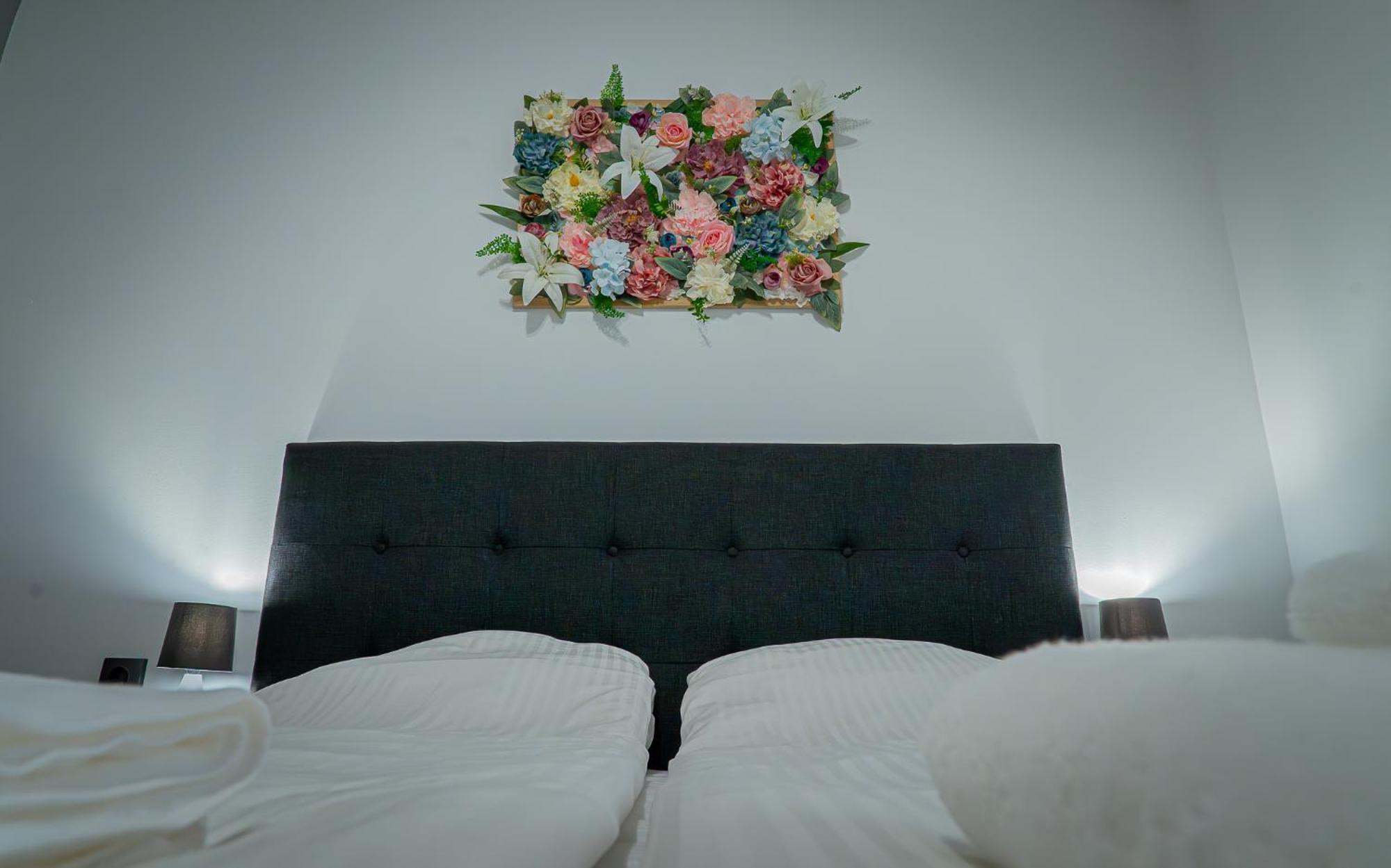 Central Apartments *