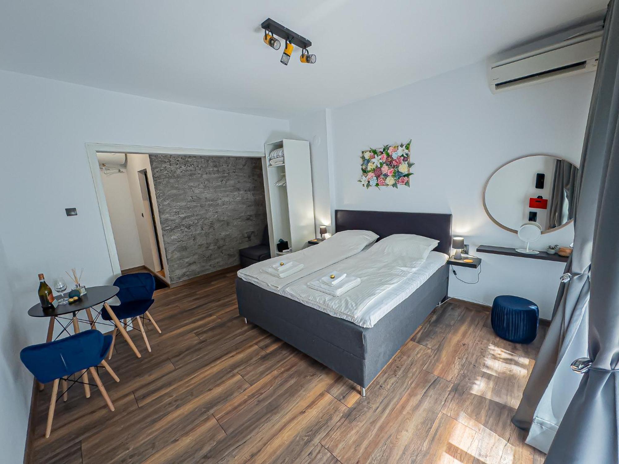 Central Apartments *